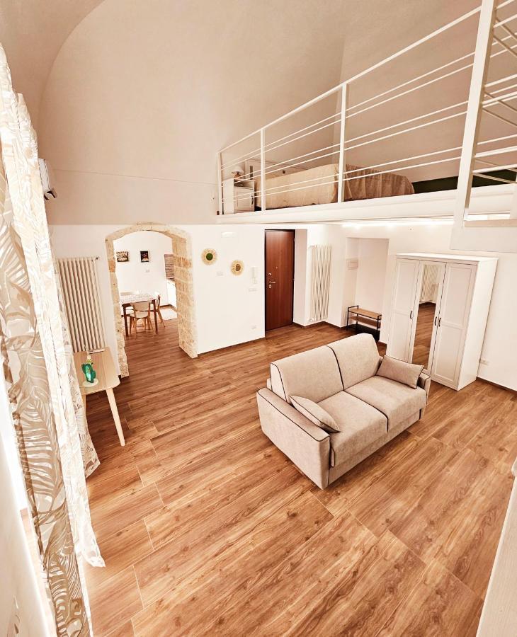 Acacia Apartment *